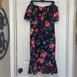 ✨LuLaRoe Floral Cici Dress